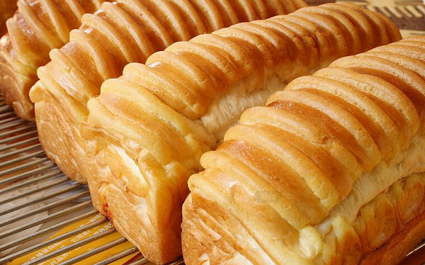 蒸汽模塊爐制作面包品質更好!